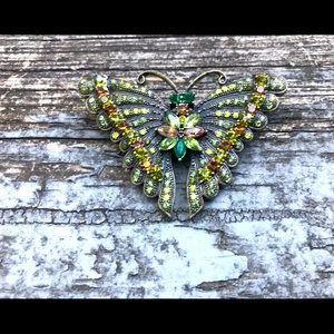 SOLD✨✨Vintage Butterfly Brooch/Pendant